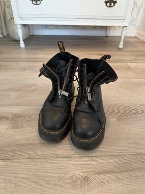 Dr. Martens Black Sinclair Boots